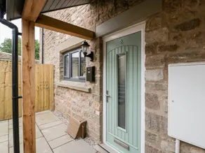 Cottage with barbeque & garden - Image 2