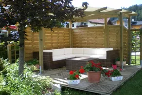 Holiday home with terrace, garden & barbecue - Image 3