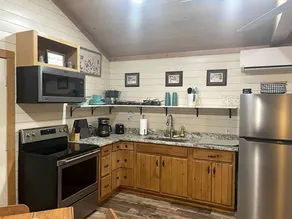 Dream Glamping in Texas in this Cozy, Pet-Friendly Cabin in Bastrop, TX - Image 3