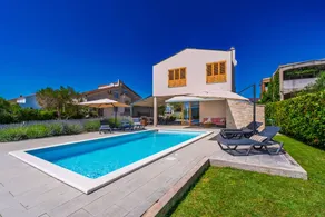Villa con piscina privada, barbacoa y jardín | Vistas a la montaña - Image 3