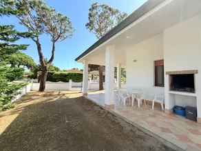Villa avec barbecue et jardin | Vue jardin - Image 4