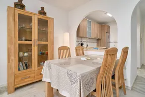 Merveilleux appartement entièrement équipé avec terrasse | Vue mer | Proche de la plage - Image 3