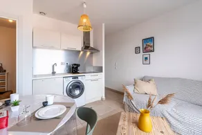 Children-friendly apartment with heated pool & terrace | Sea view | Next to the beach - Image 3