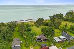 Holiday home with barbeque, terrace & garden | Sea view - Image 5