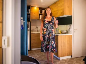 Child-friendly lodge with heated pool - Image 5