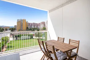 Appartement de vacances avec piscine privée, internet haut débit et terrasse | Vue montagne - Image 3