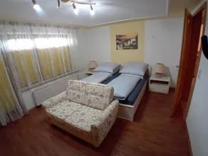 Holiday apartment with terrace - Image 5