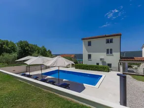 House with barbecue, private pool & terrace - Image 4