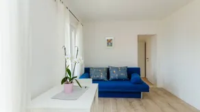 Flat with garden & BBQ | Sea view - Image 2