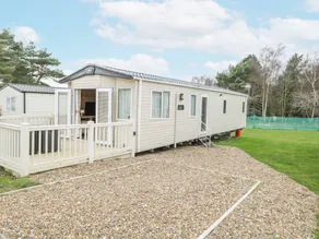 Cottage avec piscine et jardin - Image 3