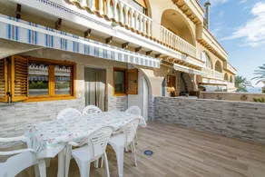 House with pool, terrace & garden | Sea view | Beach nearby - Image 3