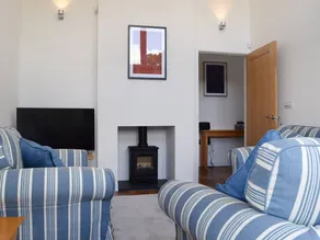 Child-friendly pleasant cottage with barbeque & garden | Pet-friendly - Image 3