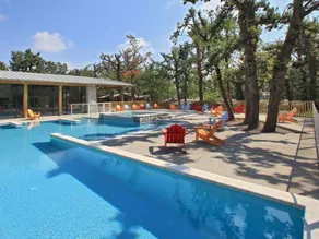 Family-friendly wonderful unique accommodation with terrace & heated pool - Image 3