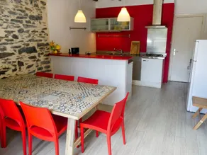 Holiday home with BBQ, garden & terrace | Garden view - Image 3