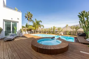 Villa mit privatem Pool, Terrasse und Garten | Meerblick - Image 5