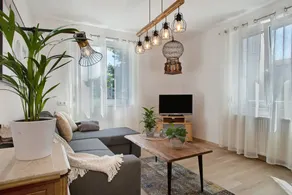 Family-friendly wonderful flat with terrace & garden | Garden view | Beach nearby | Pets allowed - Image 4