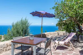 Maison avec terrasse, jardin et internet haut débit | Vue jardin - Image 2