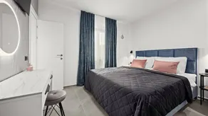 Holiday apartment with garden, terrace & pool - Image 5