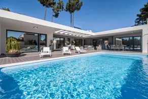 Villa Amendoa – Moderne, kinderfreundliche Ferienvilla mit 5 Schlafzimmern in der Nähe des Strandes Fonte da Telha, mit einem eingezäunten privaten Swimmingpool, Grill und Tischtennisplatte - Image 4