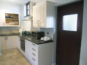 Children-friendly beautiful cottage with garden & barbeque - Image 3
