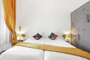 Guest House 'Soleil' with Shared Terrace and Wi-Fi - Image 4