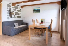 Beautiful holiday apartment with terrace | Mountain view | Suitable for remote work - Image 2