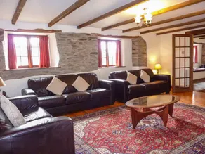 Charming cottage with barbecue & garden | Pet-friendly - Image 4