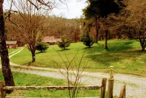 Cabin with private pool - Image 3