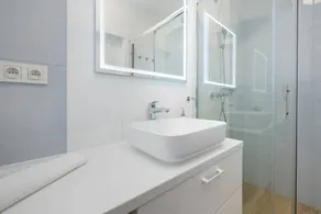 Apartment with hot tub, sauna & garden | City view - Image 4