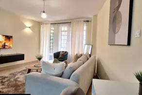 Apartment with garden - Image 3