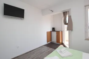 Private room | Next to the beach - Image 3