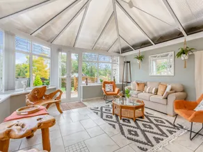 Family-friendly pleasant cottage with hot tub & garden | Pets are welcome - Image 5
