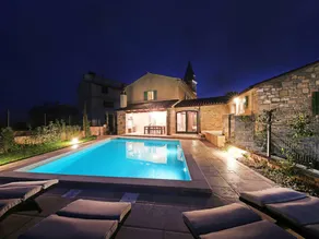House with terrace, garden & barbeque - Image 2