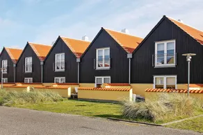 Holiday apartment with pool, terrace & sauna - Image 2