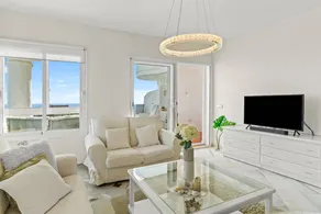 Fully equipped holiday apartment with garden, pool & terrace | Mountain view | Pet-friendly - Image 5