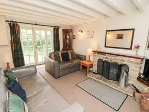 Child-friendly cottage with garden | Dogs allowed - Image 2
