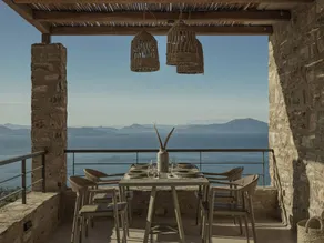 Apartment with BBQ, garden & pool | Sea view - Image 5