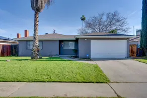 Near Airport & Dtwn: Breezy Fresno Home! - Image 3