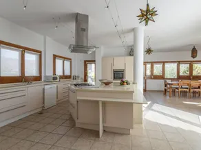 Ferienhaus mit Garten, privatem Pool und Grill | Bergblick - Image 4