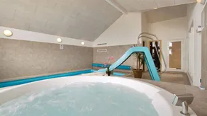 Holiday home with pool, terrace & garden | Pet-friendly - Image 3
