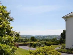 Cottage with terrace & garden - Image 2