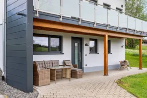 Apartment mit Terrasse und Garten - Image 2