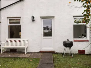 Fully equipped wonderful cottage with barbecue & garden - Image 2