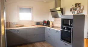 Holiday home with garden, BBQ & terrace | Garden view - Image 5