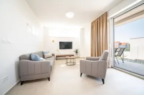 Apartment with terrace & heated pool | Garden view - Image 2