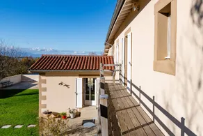 Cottage with heated pool | Garden view - Image 3