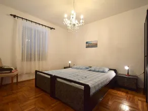 Holiday apartment with terrace - Image 4