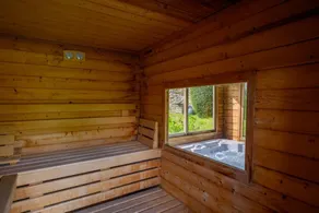 “Petite Maison e Area Benessere” con Jacuzzi, Wi-Fi, Terrazza e Giardino Privato - Image 3