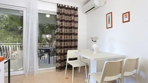Holiday apartment with barbeque & terrace | Sea view - Image 4