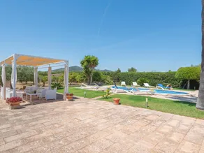 Agréable cottage entièrement équipé avec terrasse, jardin et piscine privée | Vue montagne - Image 4